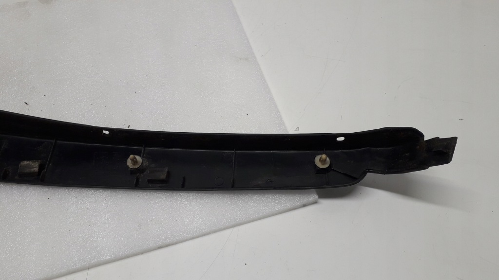 Купити Korando ii 2 96- молдинг ліва задня 79614-06005