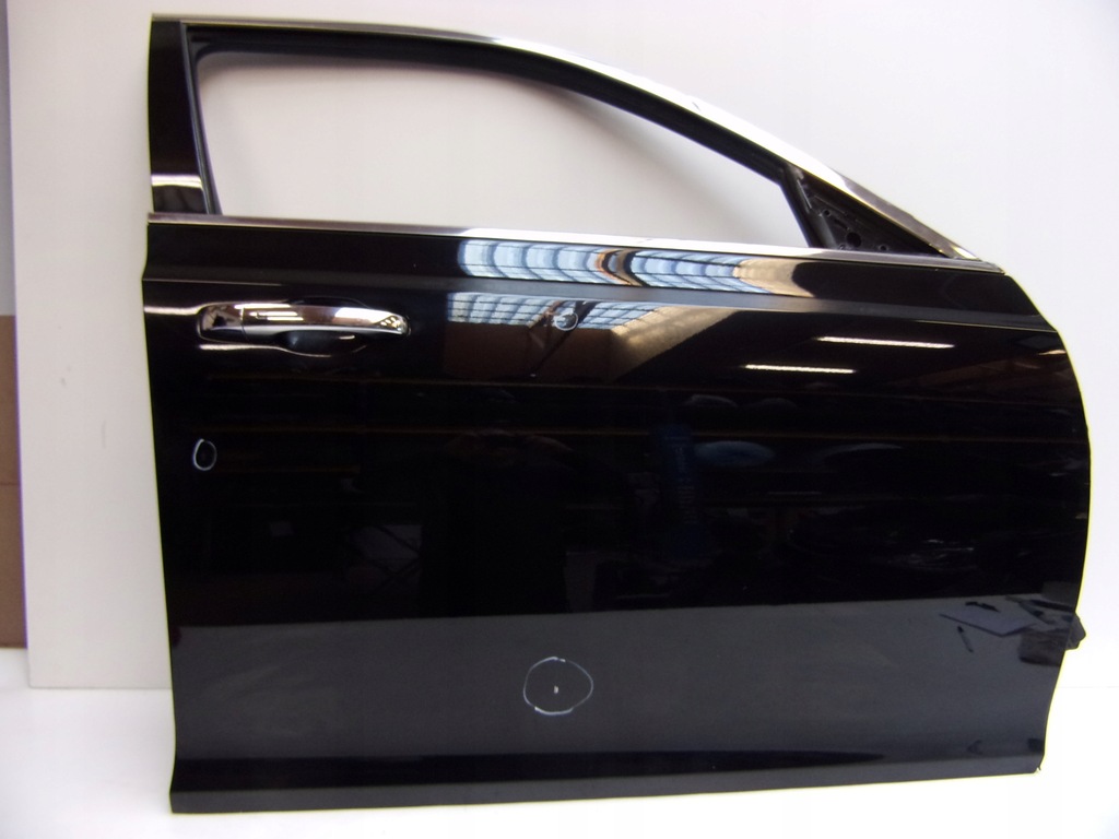 фото №1, Chrysler 300c lancia thema двері праве перед