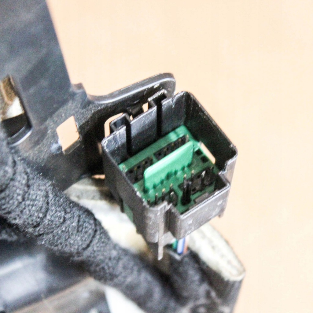 фото №9, Ford kuga ii 2020 потолок