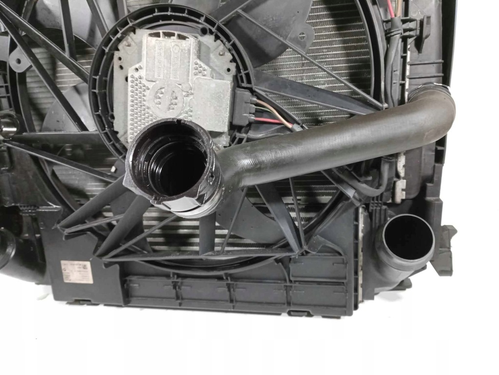 фото №9, Bmw x3 f25 x4 f26 радіатор комплект радіатор 2.0d 9216143