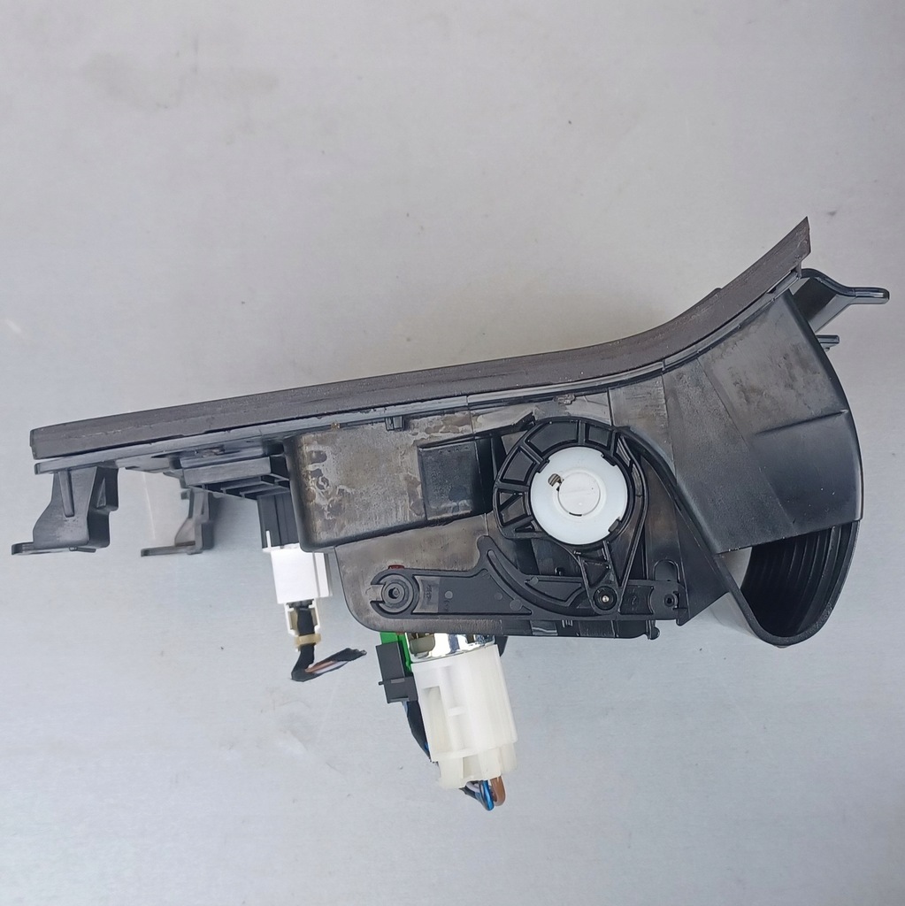 фото №6, Vw golf v попільничка бардачок перед 1k0857961