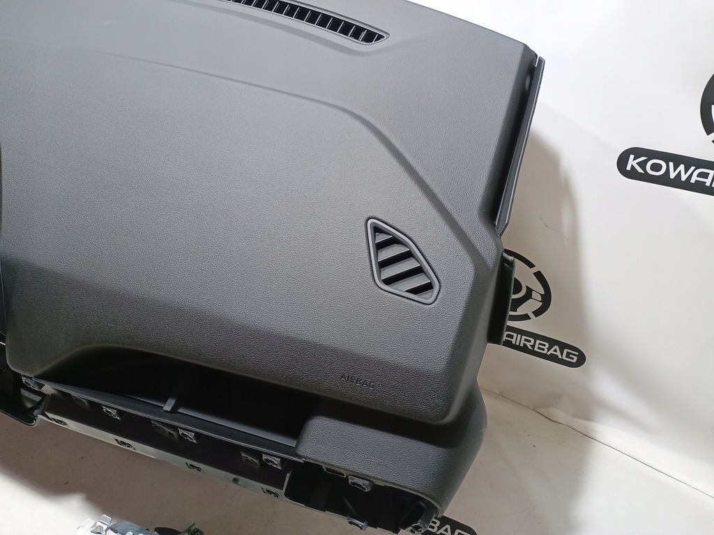 фото №9, Ford transit courier ii 2023 приборная панель консоль подушка безопасности подушки безопасности ремни восстановление