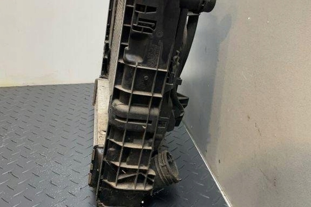 фото №9, Комплект радіатор bmw 3 coupe e92 6937515 2.0l дизель 2009