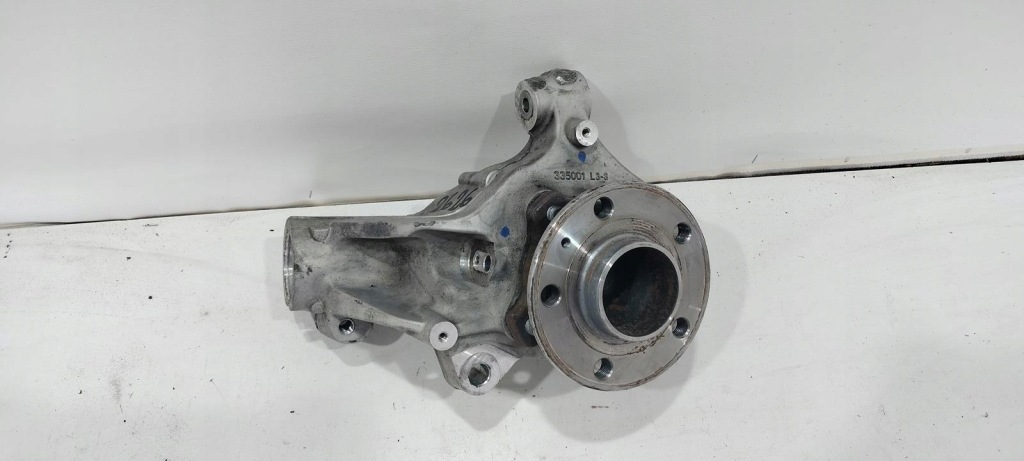 фото №1, Левая передняя левый перед поворотный кулак volvo ex30