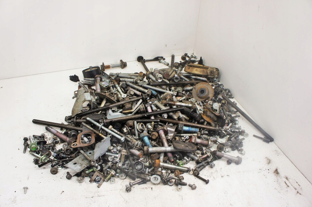 фото №1, Kx320 infiniti q50 болты гайки прокладки 15kg