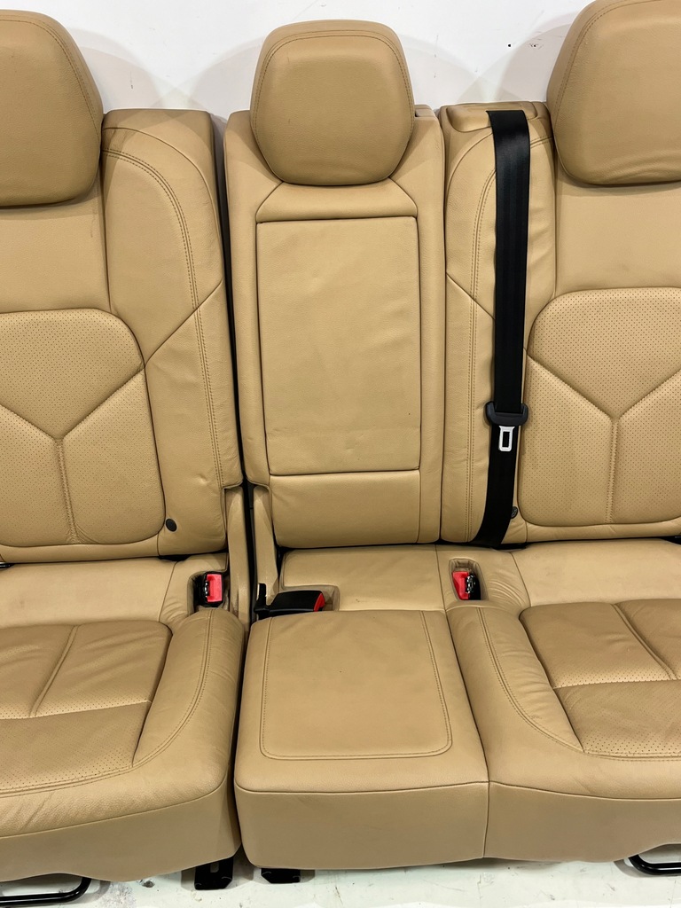 фото №7, Заднє сидіння комплектна porsche cayenne ii 92a 7p бежевий