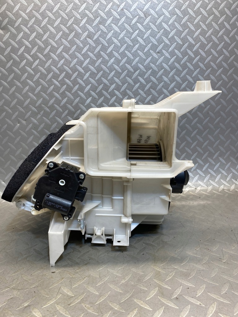 фото №2, Вентилятор воздуходувка салона aston martin db9 117200-2522