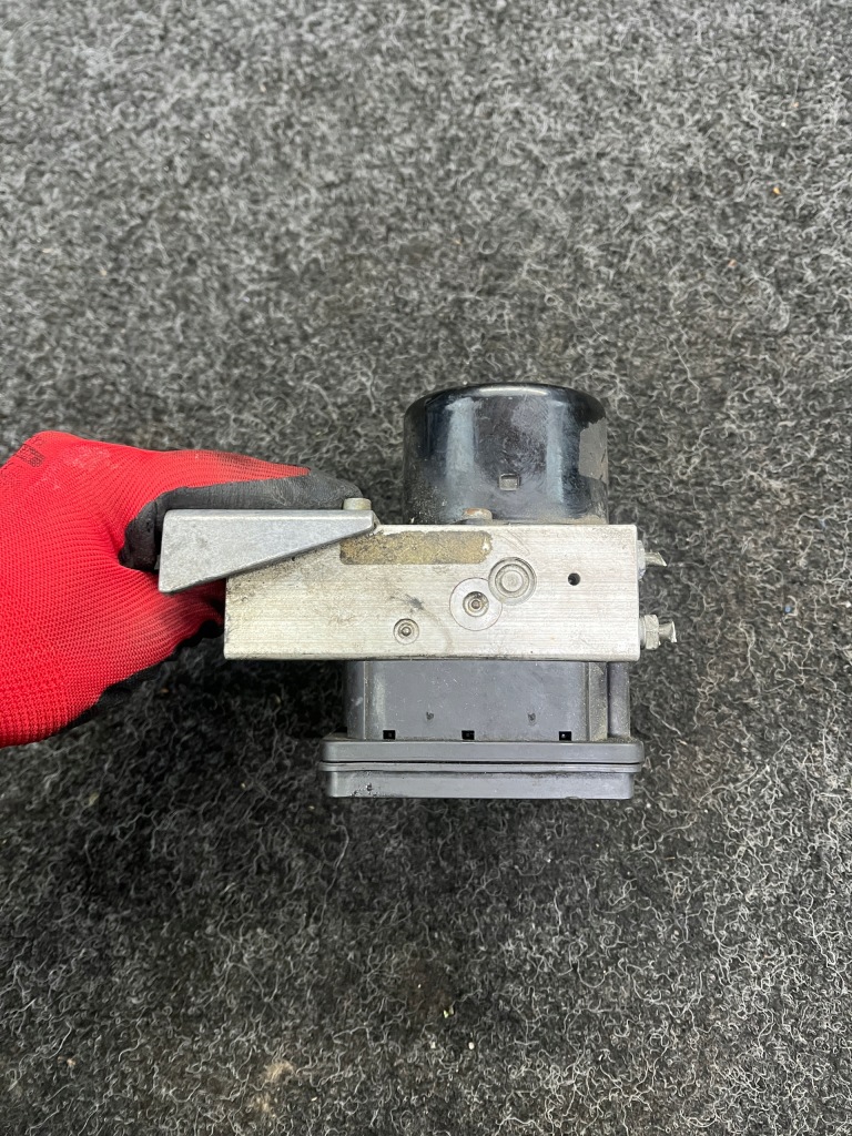 Mercedes w203 2.2 cdi насос abs a2095452932 a0054310712 Зі Шроту