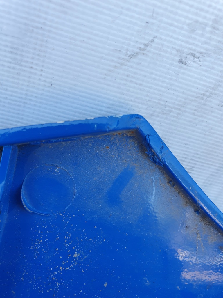 Крышка бардачка правая iveco stralis s-way в Украине