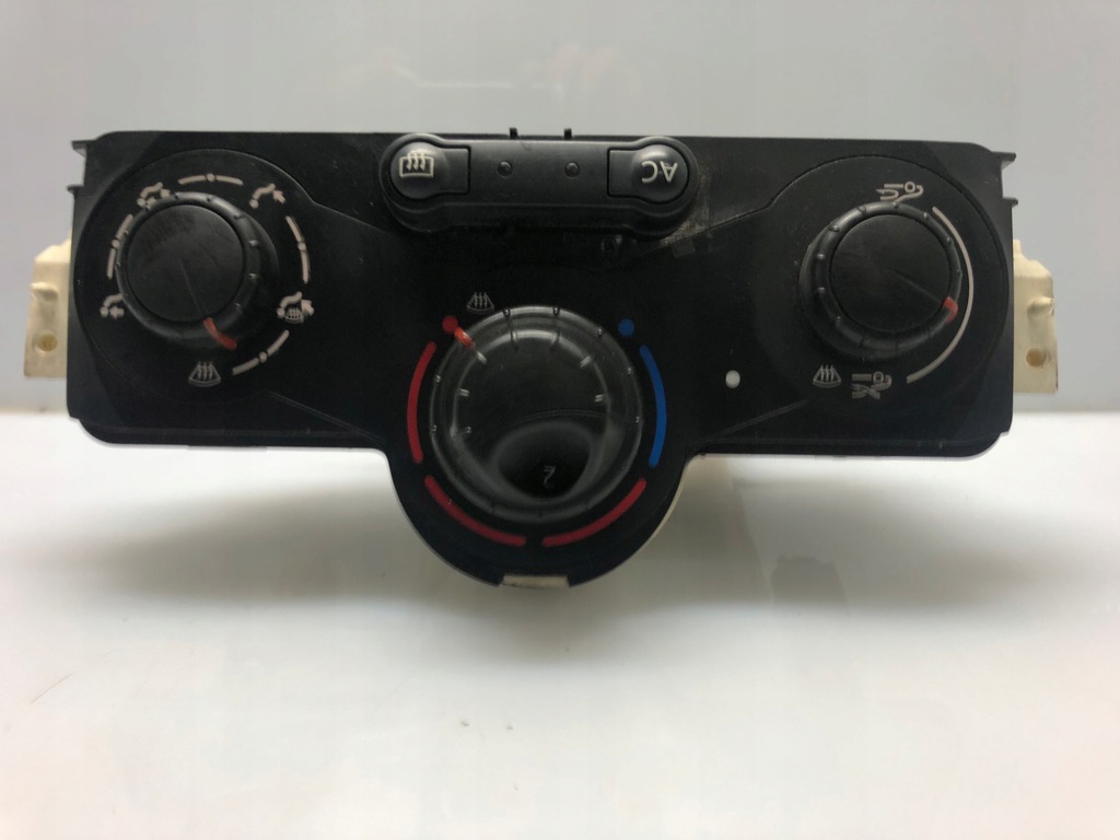 фото №1, Панель кондиционера toyota s9420001