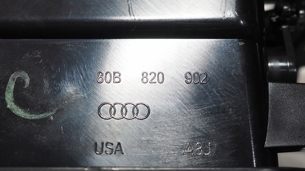 фото №8, Audi q5 sq5 молдинг решётка обдув 80b820902