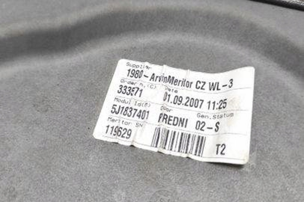 фото №4, Підйомник скло задніх правих двері skoda fabia ii combi 545 5j1837401