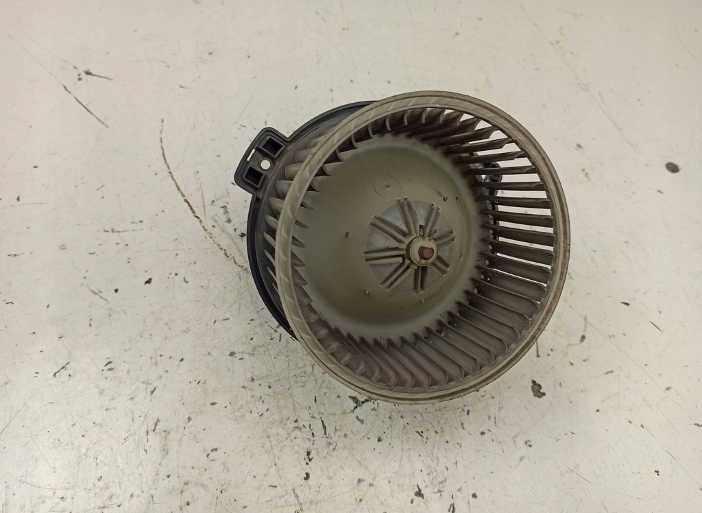 фото №1, Вентилятор обдув mitsubishi carisma 1.9 did