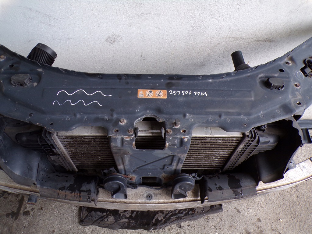 фото №3, Pas передний радиатор mercedes w251 r klasa дизель