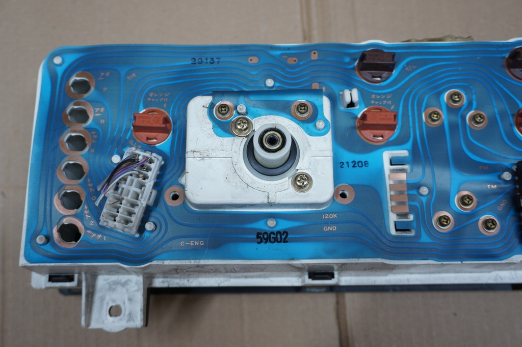 фото №8, Nissan navara d21 king cab счетчик приборы км/ч 2,5 d eu