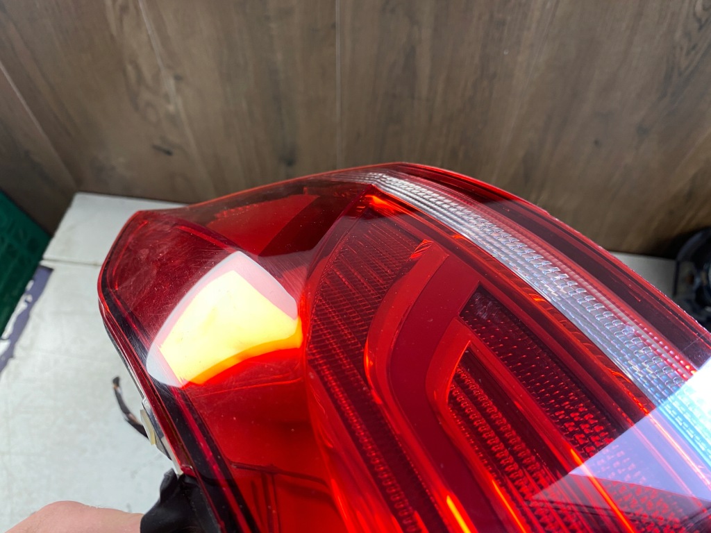 Vw passat b8 kombi лампа правый задняя led Цена