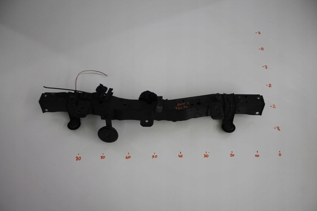 фото №1, Підсилювач захист поперечина перед auris i 06-09