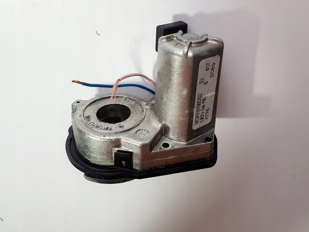 фото №5, Моторчик складання дзеркало правий audi a4 b8 a5 8t