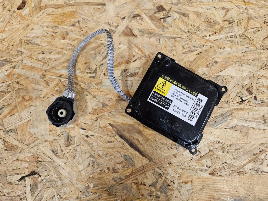 фото №1, Toyota avensis t27 prius iii перетворювач