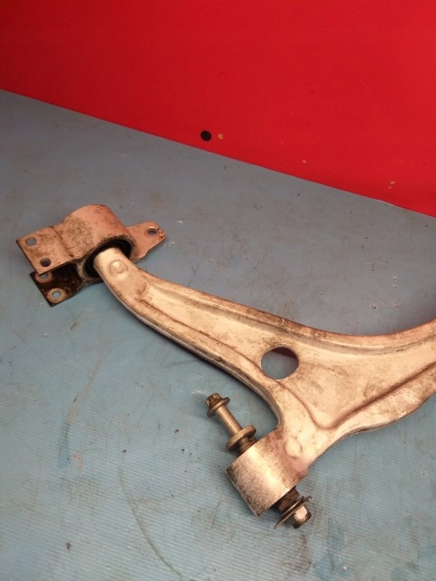 Mercedes benz a45s w177 рычаг правый  перед 2473330400 в Украине