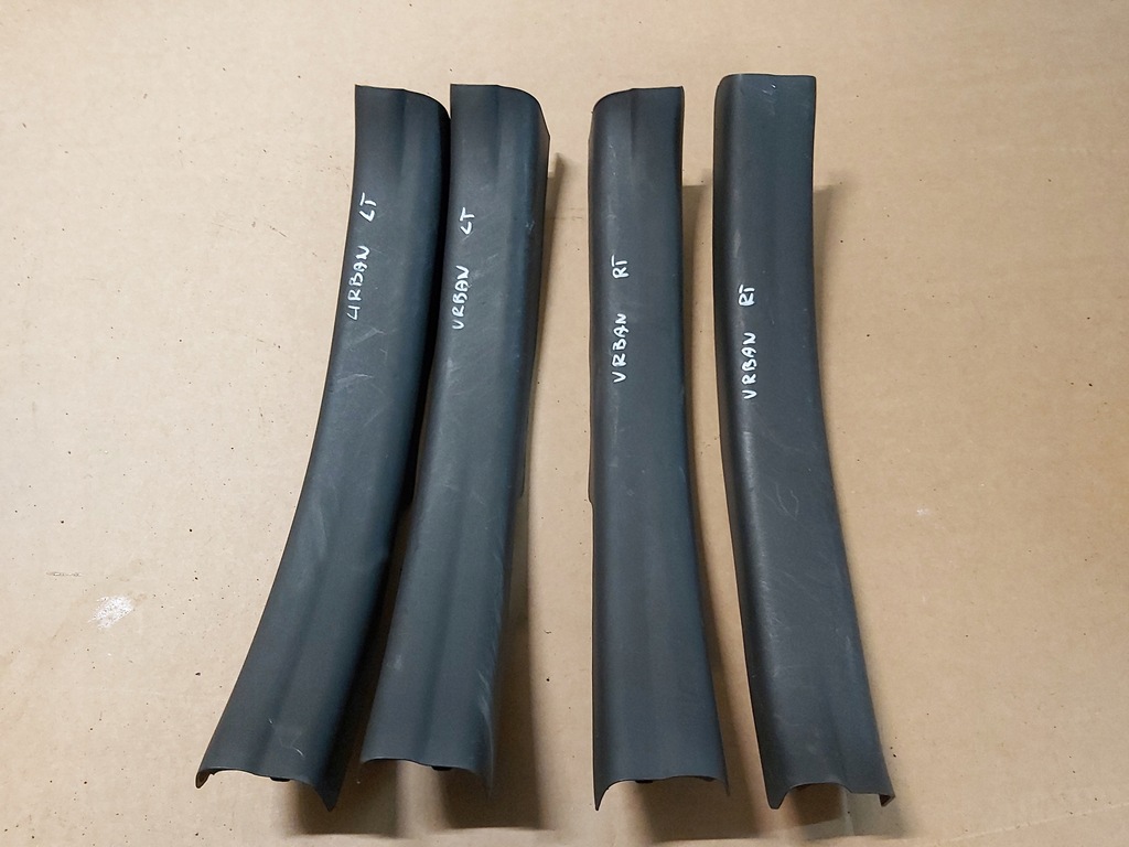 фото №1, Toyota urban cruiser молдинг порог накладка задняя r