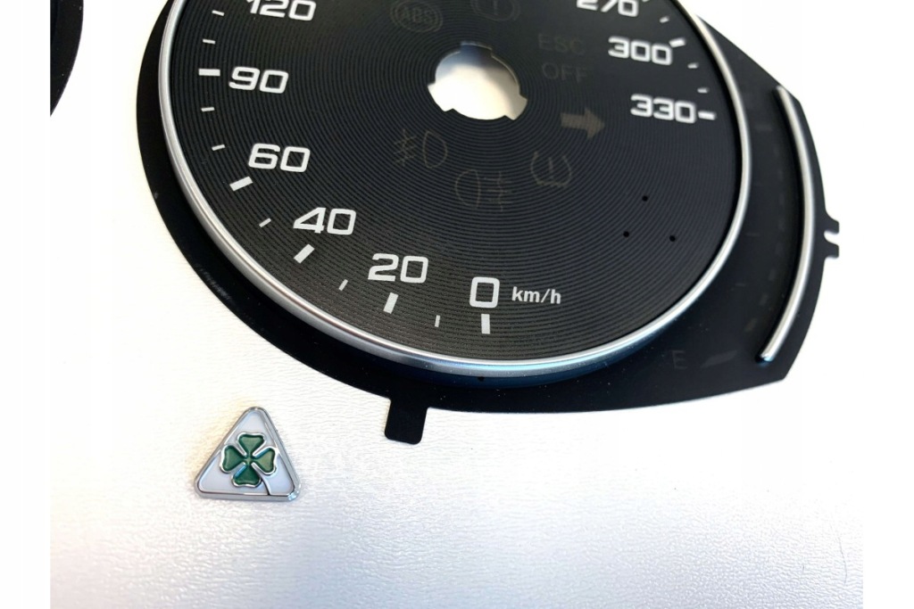 фото №5, Alfa romeo giulia quadri тормозные диски спидометра mph kmh