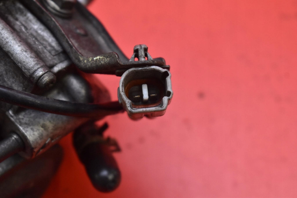 фото №6, Корпус фильтра топлива 23300-0r050 toyota avensis t27 2.2 d-4d 150 km 09-11