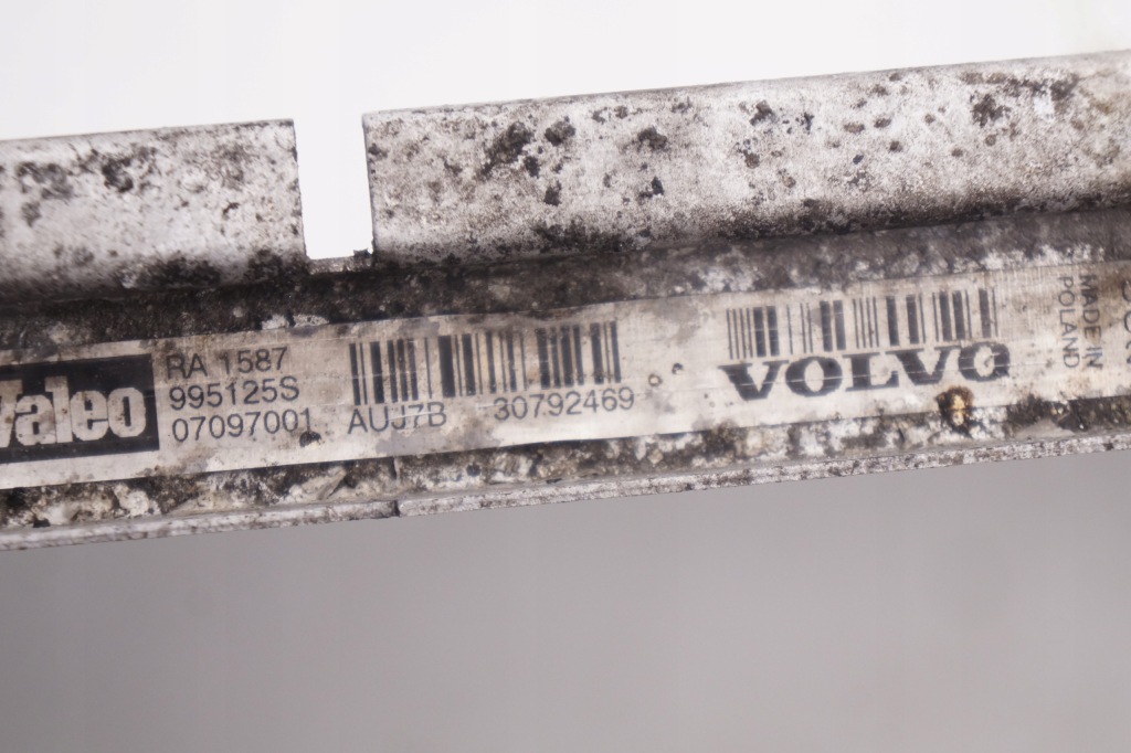 Радиатор воды volvo s60 1 s80 1 v70 2 xc70 1 30792469 Оригинал