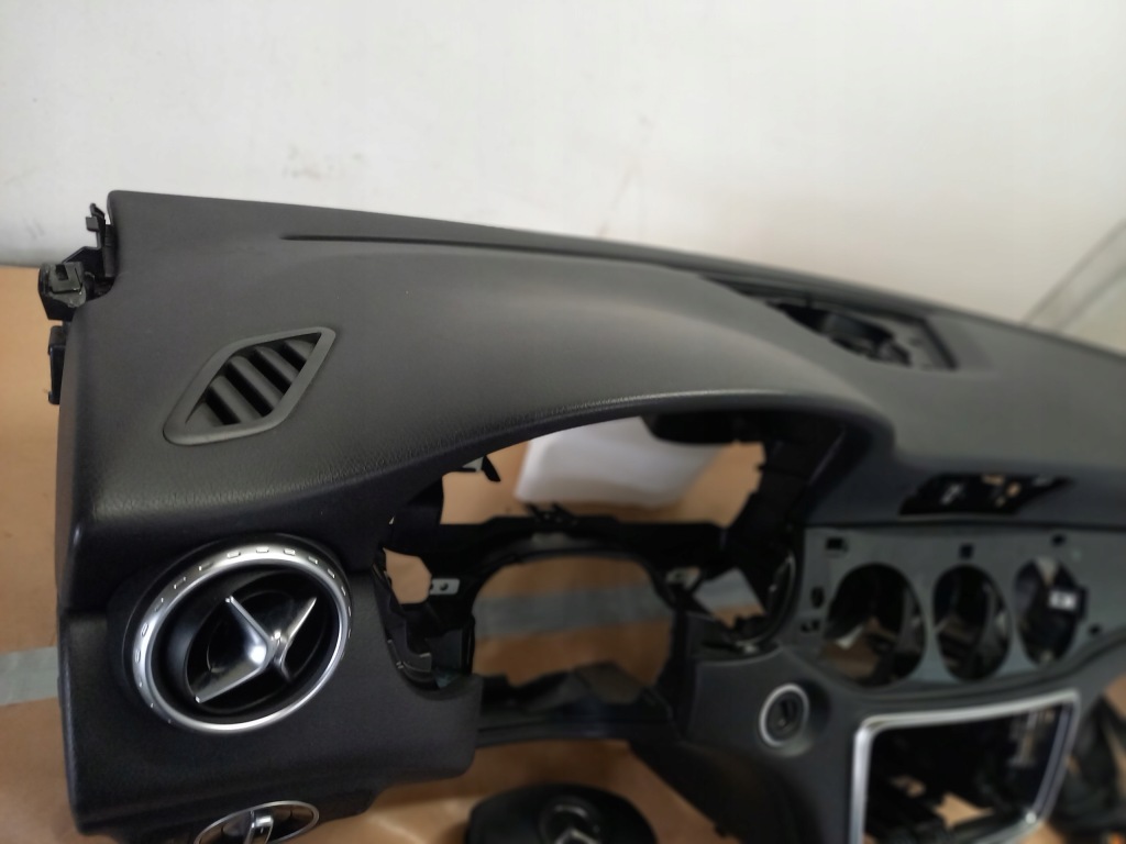 Панель  панель приладів 3x подушка безпеки 2x ремені mercedes gla x156 a156 Київ