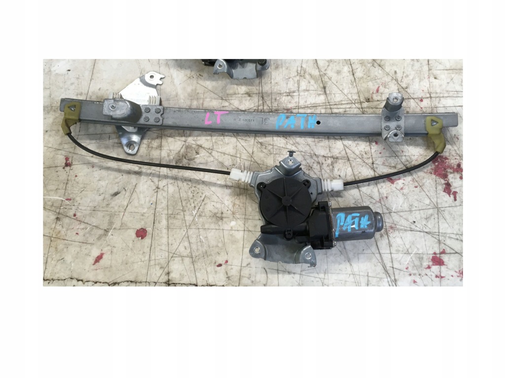 Механізм скло задній pathfinder r51 eur Ціна