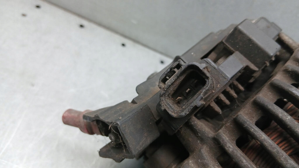 Генератор ford cougar 98-02r 2.0b 0124415006 с Разборки