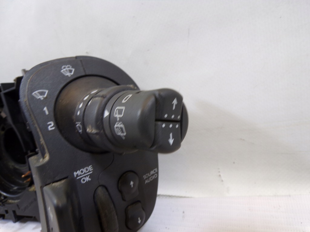 фото №4, Переключатель комбинированный renault modus 8200245449