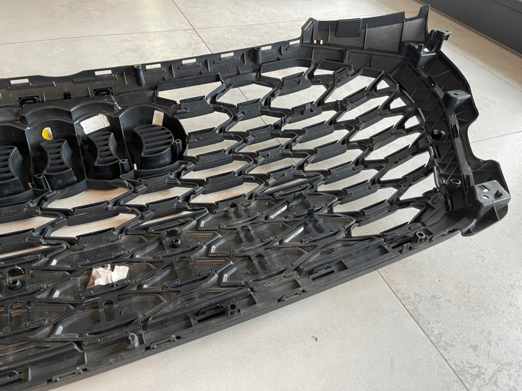 Audi q3 sportback 83f решётка решётка радиатора решётка  радиатора чёрный черный 83f853651 Недорого