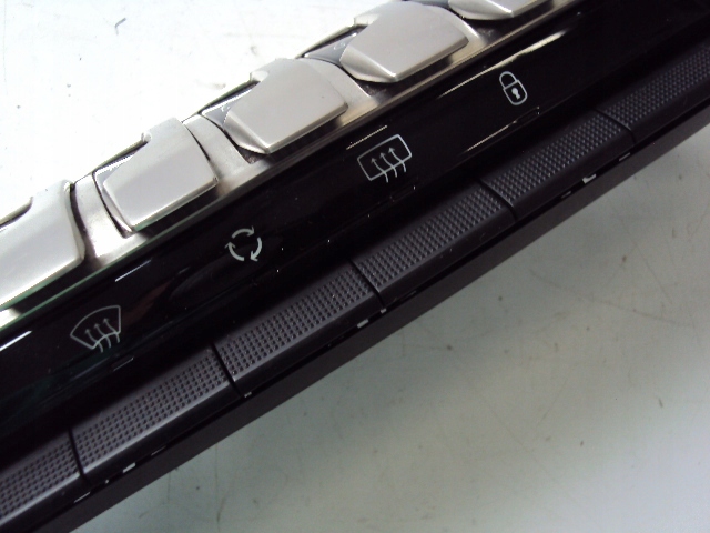 фото №4, Панель радио кондиционера peugeot 3008 ii 16-