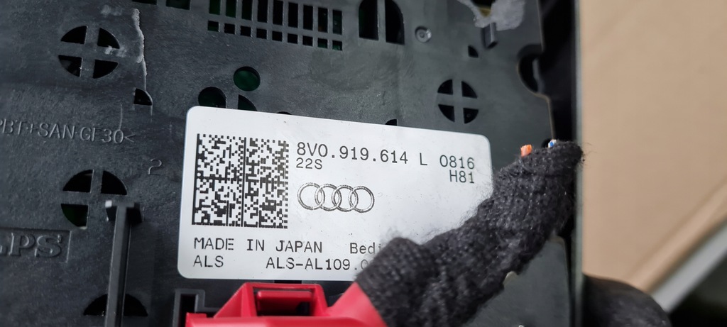 фото №8, S3 8v sedan a3 панель управление mmi 8v0919614l