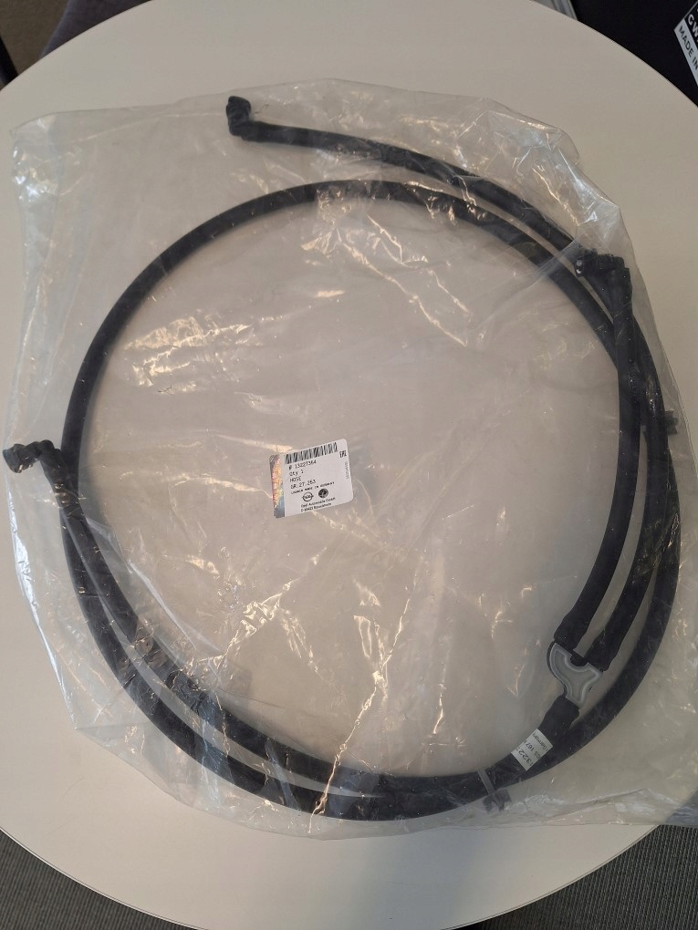 Купити Шланг sprysk. ref. opel insignia a оригінальний номер 13227354