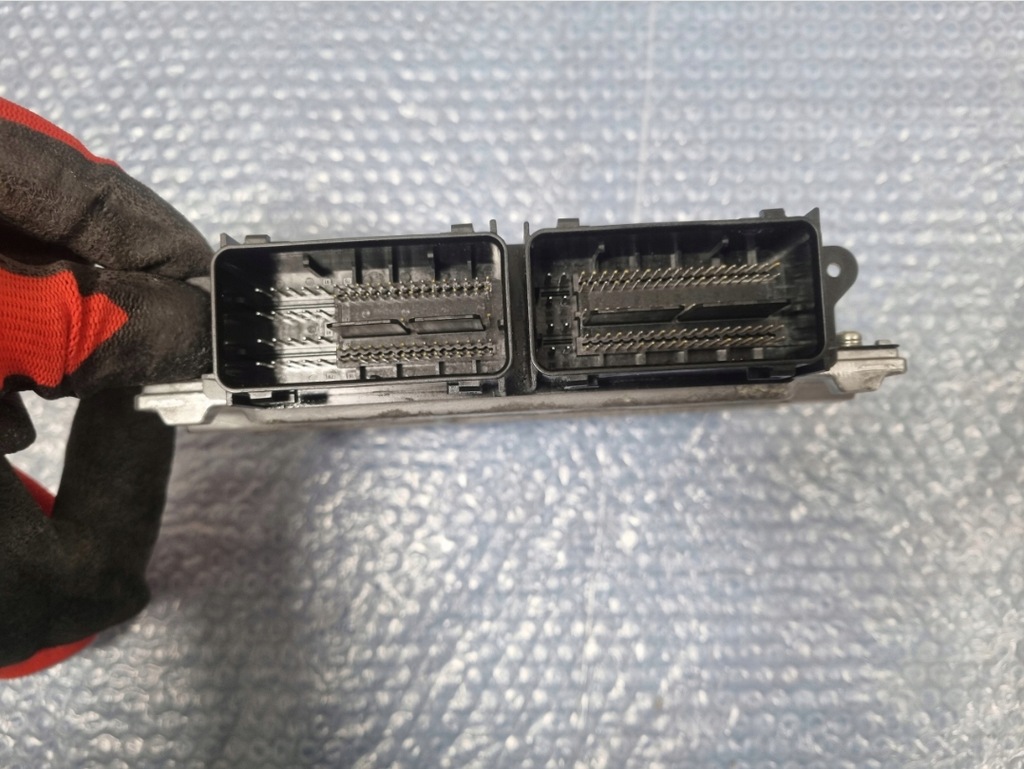 фото №4, Volvo s60 v60 s90 v90 xc40 xc60 2.0 d бортовой компьютер блок управления двигателя 32242005