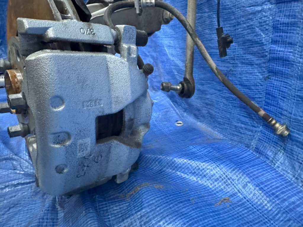 Амортизаторна стійка правий renault austral 1.2 e-tech 543026765r автоматична коробка передач Зі Шроту