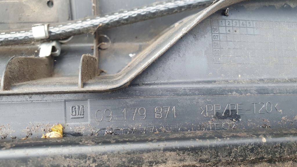 Купить Opel vectra c - жабо 09179871