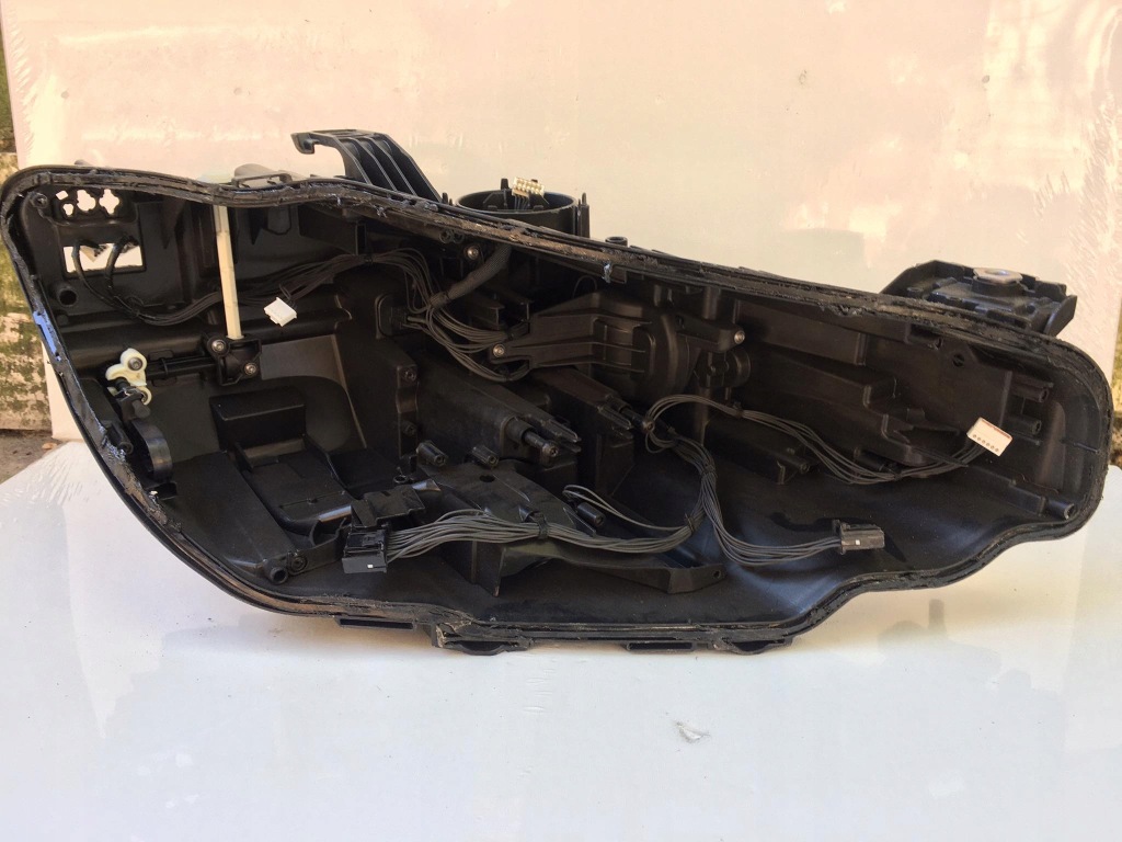 фото №1, Bmw 8 g14 права корпус лампи корпус