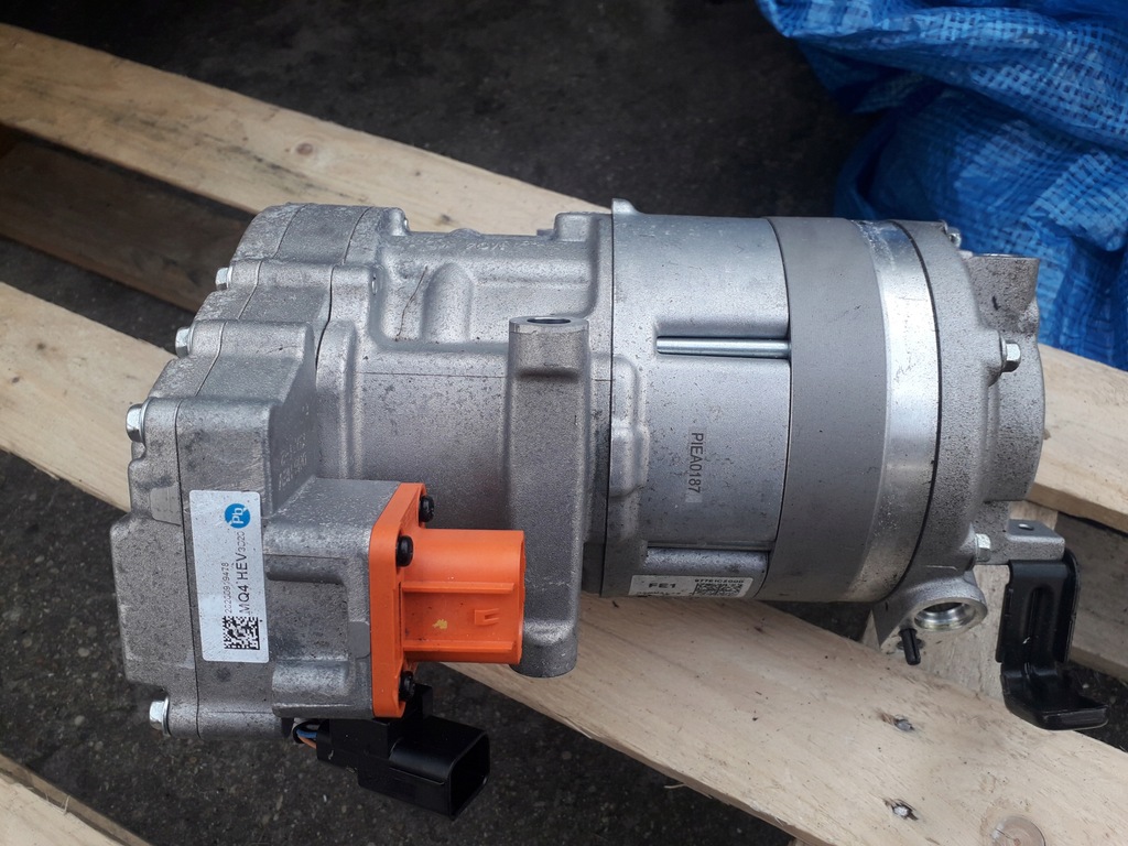 фото №1, Компрессор кондиционер hyundai tucson 20- гибрид 1.6