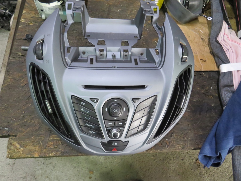 фото №1, Панель радіо ford b-max