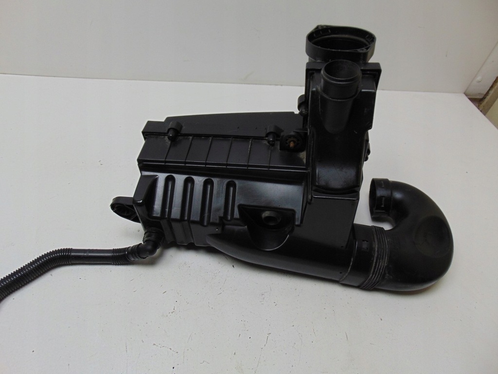 фото №9, Корпус фільтра повітря skoda octavia ii ift 2.0 tdi 3c0129607bh