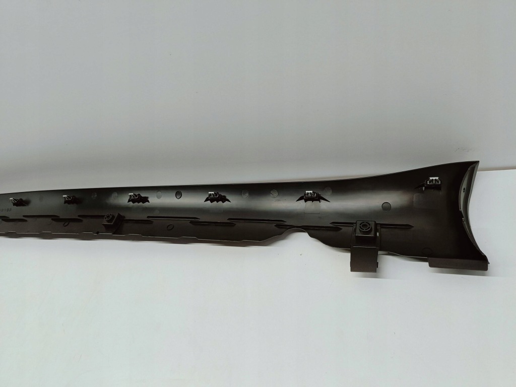 Tesla model 3 m3 17- поріг молдинг поріг накладка права 1089831-00-d Київ