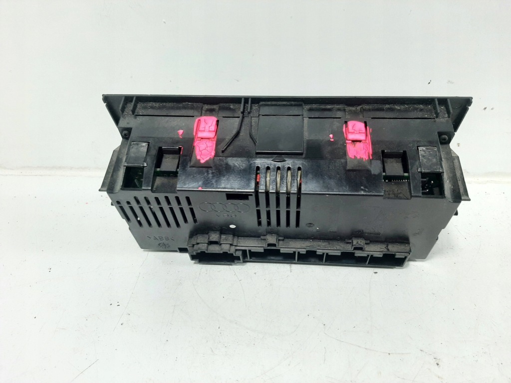 фото №10, Audi a4 b6 kombi avant 2.5tdi 03r панель обдув кондиціонера