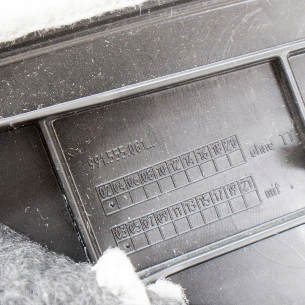 фото №6, Porsche 911 991 2017 обшивка багажника