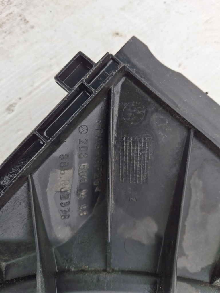 Mercedes w203 вентилятор вентилятор радиатора комплектный  a2035001693 в Украине