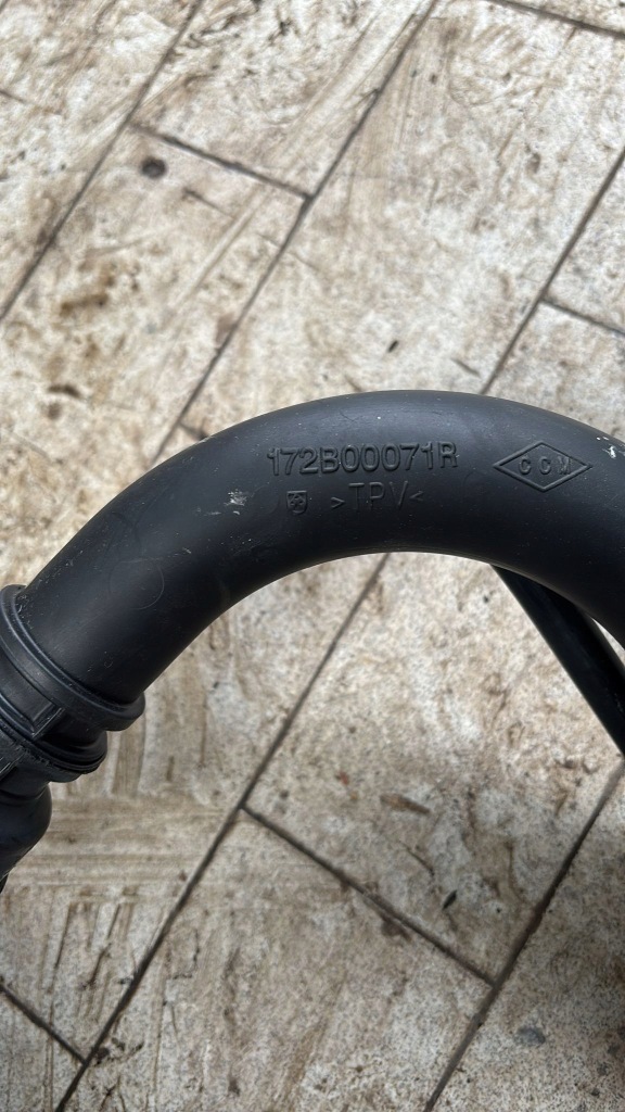 Заливная горловина труба adblue renault kangoo iv 172b00071r Цена