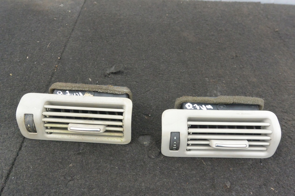 фото №1, Решётка обдув стойка kpl audi q7 4l