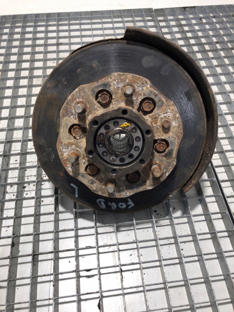 фото №1, Поворотный кулак левый перед ford maverick 2.4 124km ступица 93-98